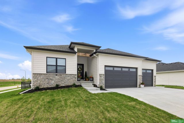 11970 South 118th Street, Papillion, NE 68046