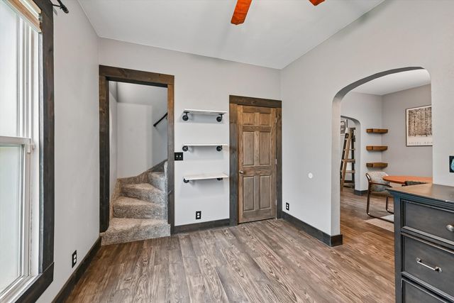 523 SW 6th Avenue, Cedar Rapids, IA 52404