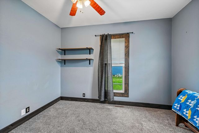 523 SW 6th Avenue, Cedar Rapids, IA 52404
