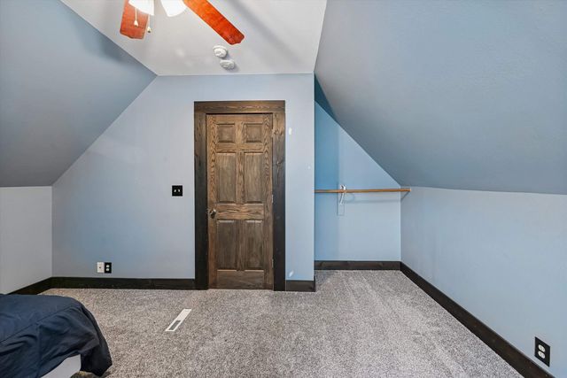 523 SW 6th Avenue, Cedar Rapids, IA 52404