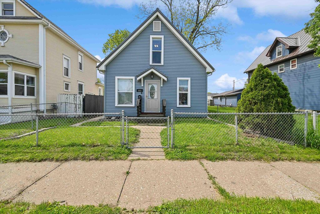 523 SW 6th Avenue, Cedar Rapids, IA 52404