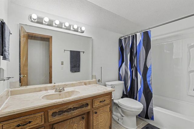 3917 N Bella Vista Drive, Oklahoma City, OK 73110