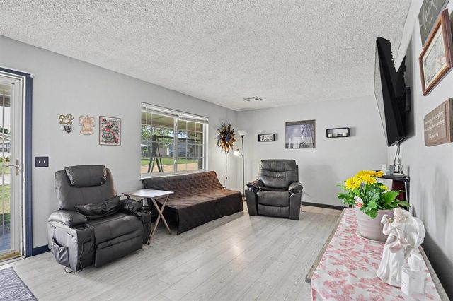 3917 N Bella Vista Drive, Oklahoma City, OK 73110