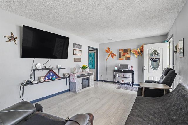 3917 N Bella Vista Drive, Oklahoma City, OK 73110