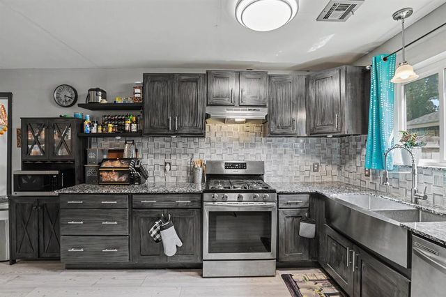 3917 N Bella Vista Drive, Oklahoma City, OK 73110