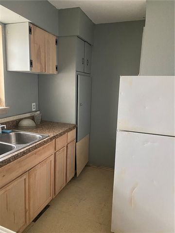 4621 Gollihar 1, Corpus Christi, TX 78411