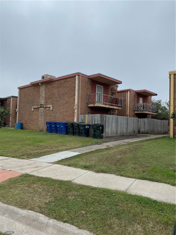 4621 Gollihar 1, Corpus Christi, TX 78411