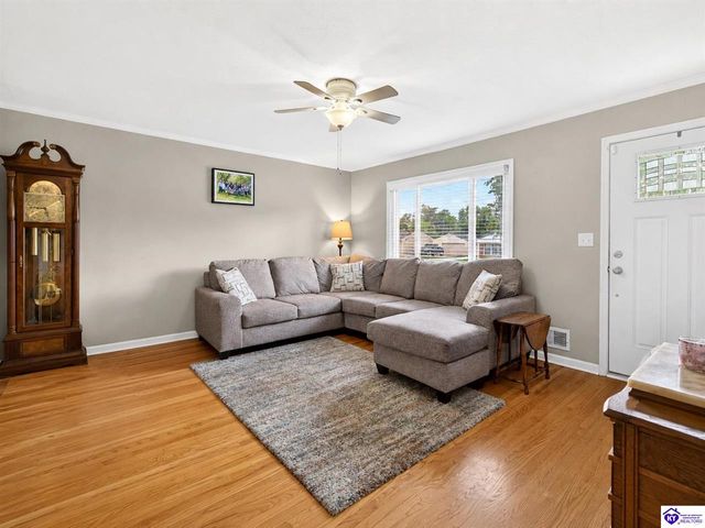 9611 Inca Drive, Louisville, KY 40258