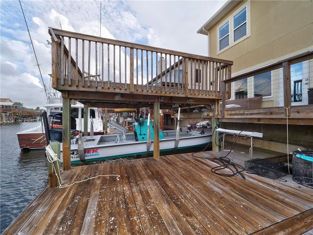 15333 Key Largo Ct, Corpus Christi, TX 78418