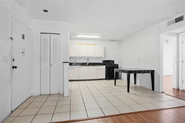 1700 SW 16TH COURT J24, Gainesville, FL 32608