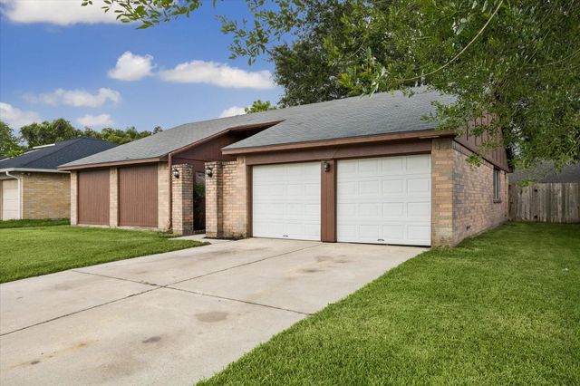 2311 Webster Ranch Road, Friendswood, TX 77546