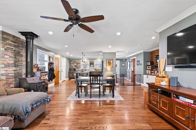 35 Belk Road, Travelers Rest, SC 29690