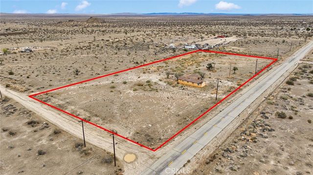 18227 E Avenue Q, Palmdale, CA 93591