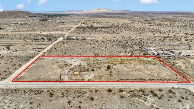 18227 E Avenue Q, Palmdale, CA 93591