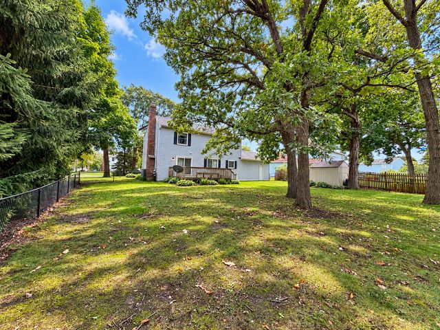5481 PARKSIDE Court, Gurnee, IL 60031