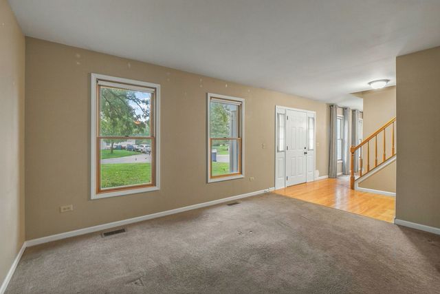 5481 PARKSIDE Court, Gurnee, IL 60031