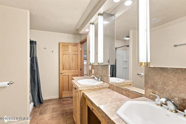 7854 Highlander Drive, Anchorage, AK 99518