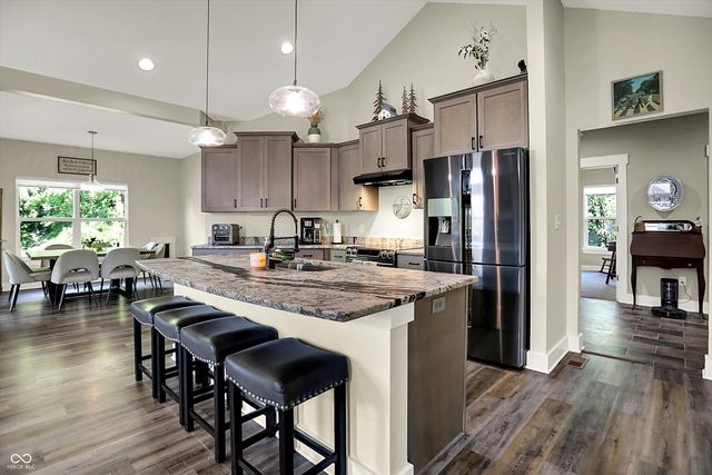 1089 Summerwood Boulevard, Greenfield, IN 46140