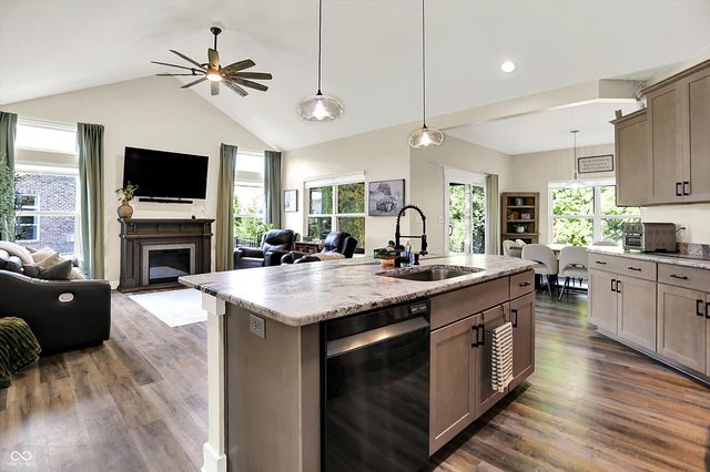 1089 Summerwood Boulevard, Greenfield, IN 46140