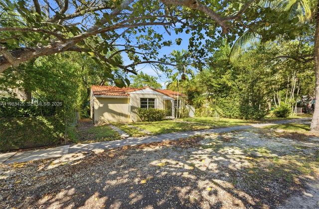 2235 Overbrook St, Miami, FL 33133