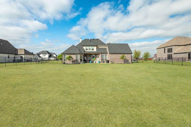 1120 Macgregor Lane, Gunter, TX 75058