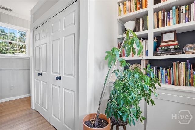 404 E 51st Street, Savannah, GA 31405