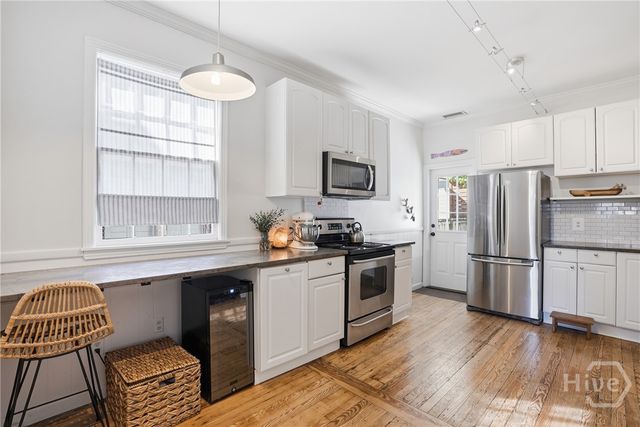 404 E 51st Street, Savannah, GA 31405
