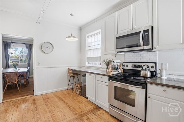 404 E 51st Street, Savannah, GA 31405