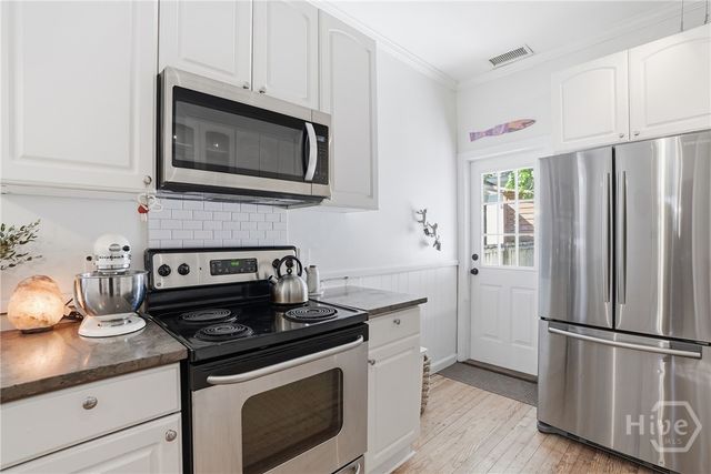 404 E 51st Street, Savannah, GA 31405