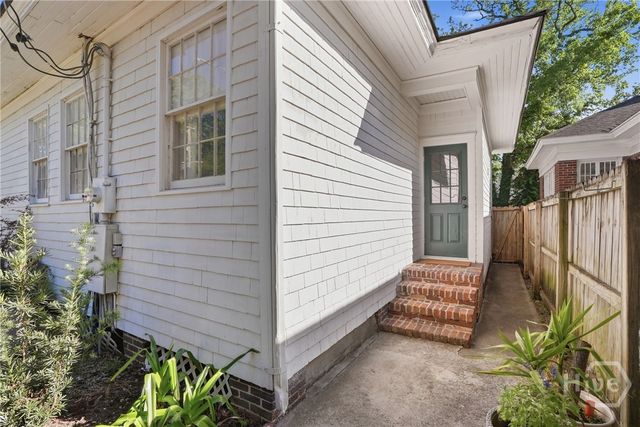 404 E 51st Street, Savannah, GA 31405