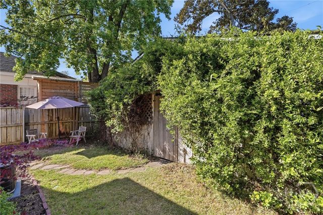 404 E 51st Street, Savannah, GA 31405