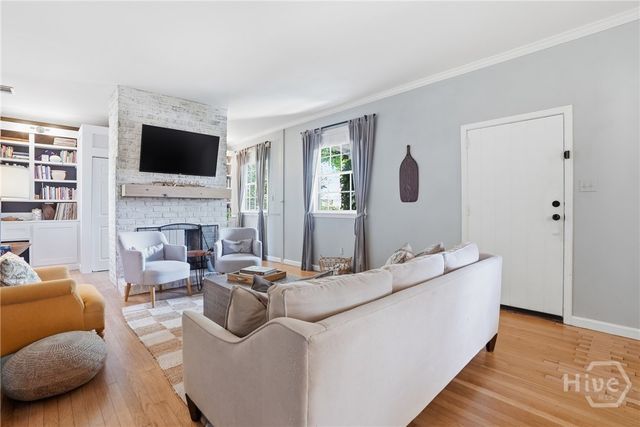404 E 51st Street, Savannah, GA 31405