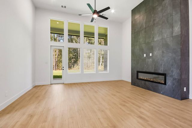 230 Gonsoulin Lane, Pinehurst, TX 77362