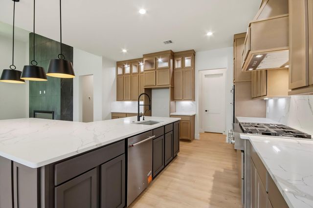 230 Gonsoulin Lane, Pinehurst, TX 77362