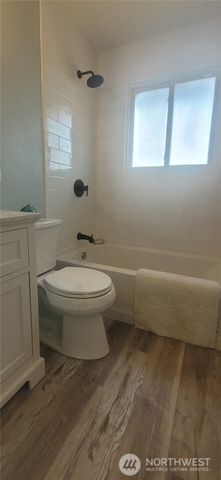 11503 Ainsworth Avenue S, Tacoma, WA 98444