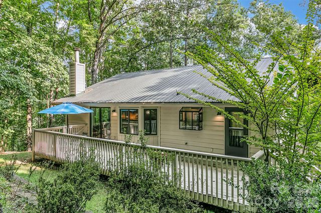 129 Melrose Court, Lake Lure, NC 28746