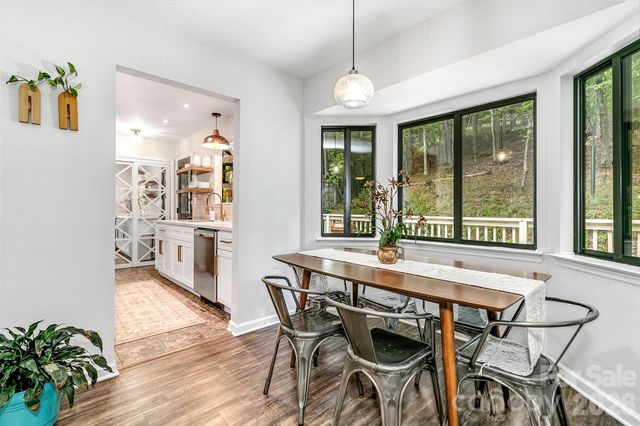 129 Melrose Court, Lake Lure, NC 28746