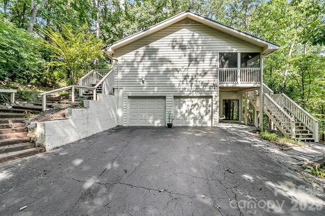 129 Melrose Court, Lake Lure, NC 28746