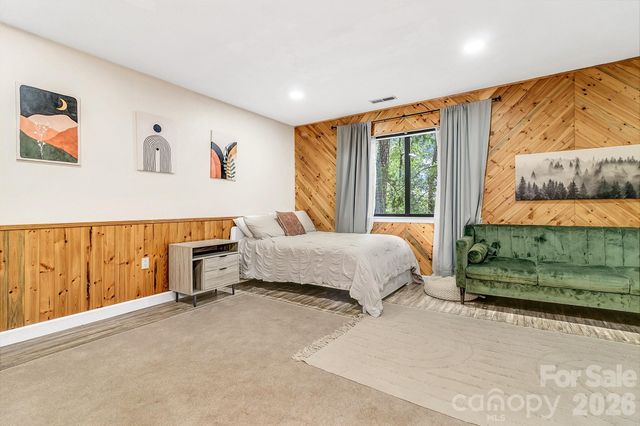 129 Melrose Court, Lake Lure, NC 28746