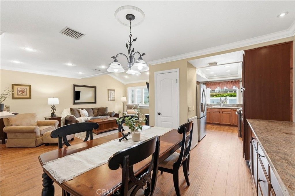 Image 10 of property listing at 900 W Sierra Madre 94, Azusa, CA 91702