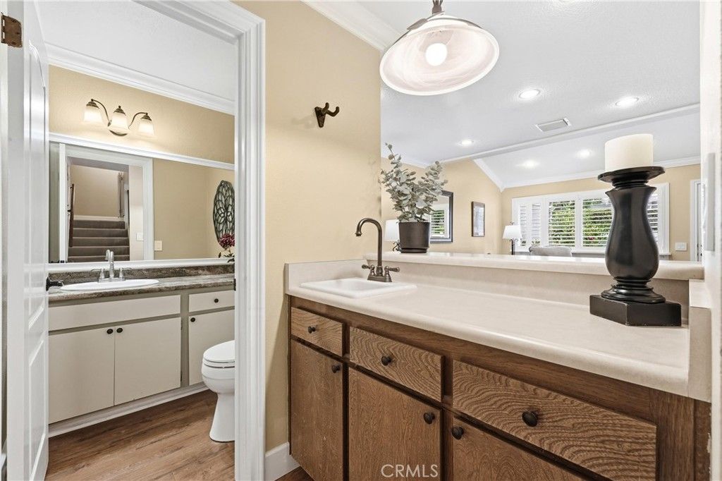 Image 16 of property listing at 900 W Sierra Madre 94, Azusa, CA 91702