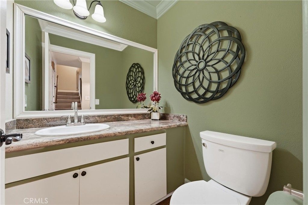 Image 17 of property listing at 900 W Sierra Madre 94, Azusa, CA 91702