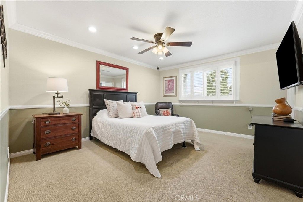 Image 18 of property listing at 900 W Sierra Madre 94, Azusa, CA 91702