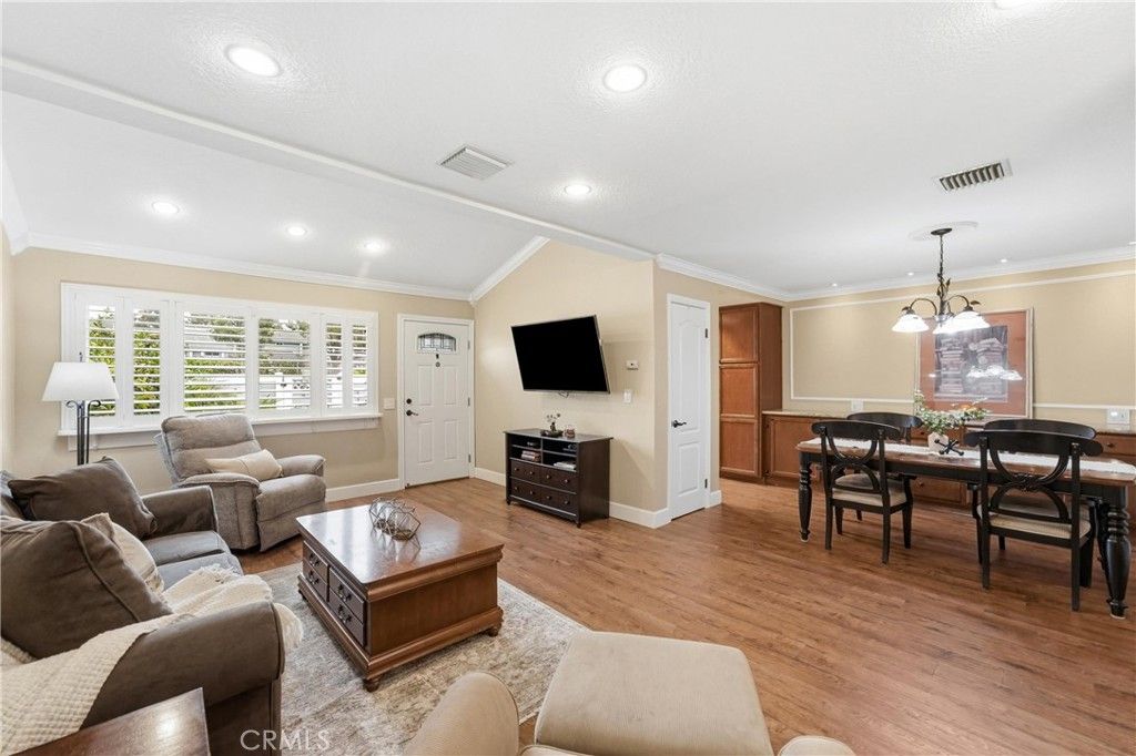 Image 8 of property listing at 900 W Sierra Madre 94, Azusa, CA 91702