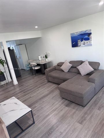 8550 Byron Ave 2G, Miami Beach, FL 33141