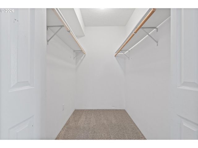 860 Sw 10TH St, Lincoln City, OR 97367