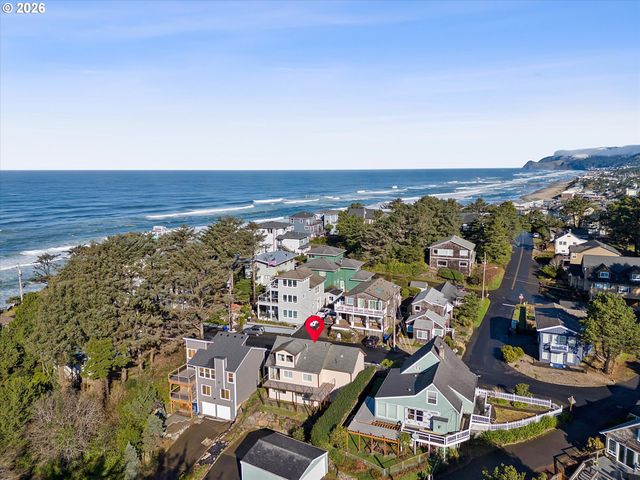 860 Sw 10TH St, Lincoln City, OR 97367