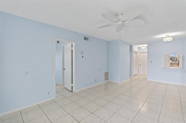 2050 NE 39th Street 302e, Lighthouse Point, FL 33064
