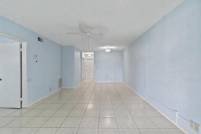 2050 NE 39th Street 302e, Lighthouse Point, FL 33064