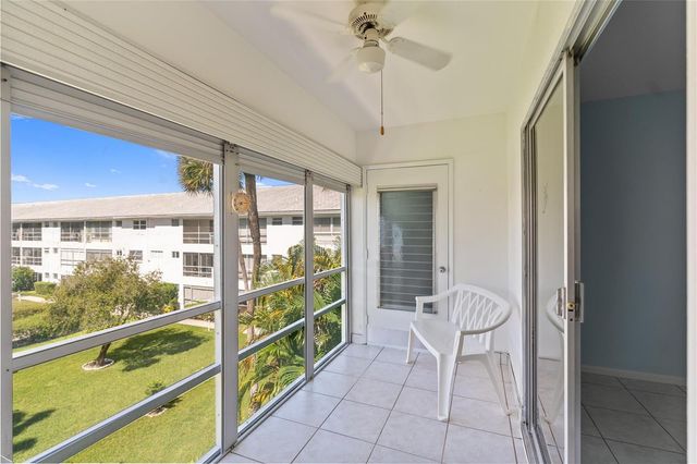 2050 NE 39th Street 302e, Lighthouse Point, FL 33064